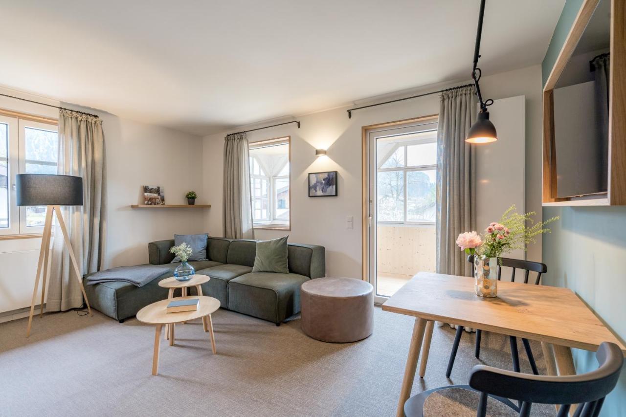Apartment mit Balkon