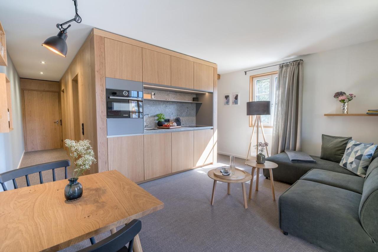 Apartment mit Balkon